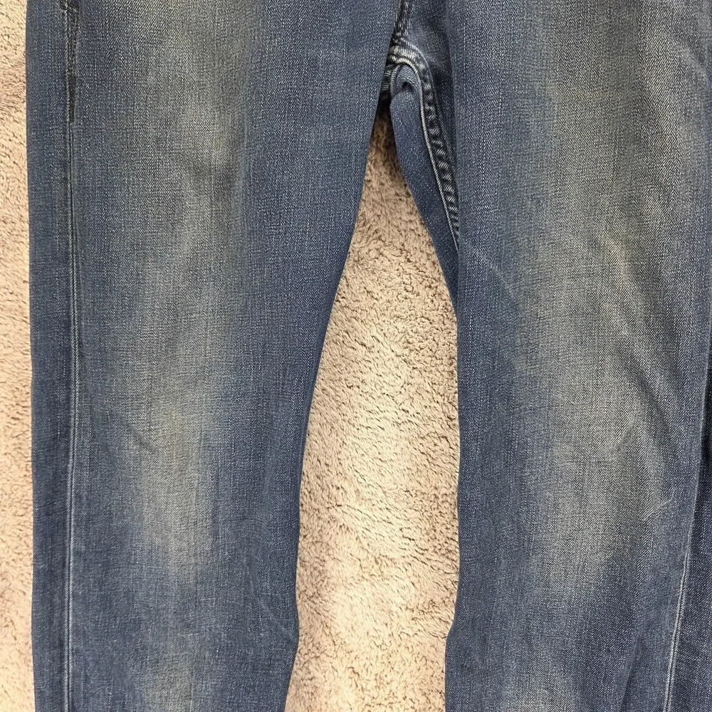 Vintage Levis Blue Star Jeans Mens Blue Buckle Back Engineered Fits 32x26